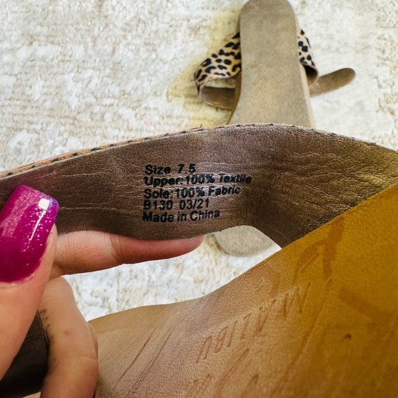 Blowfish Malibu Greco Style Natural Leopard Printed Patent Sandal size 7.5 - Picture 7 of 8